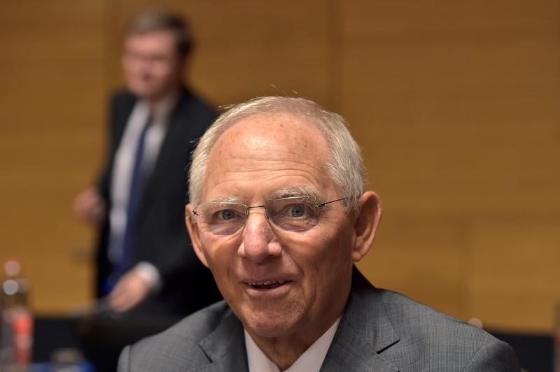 L'ex-ministre wolfgang schauble elu president du bundestag