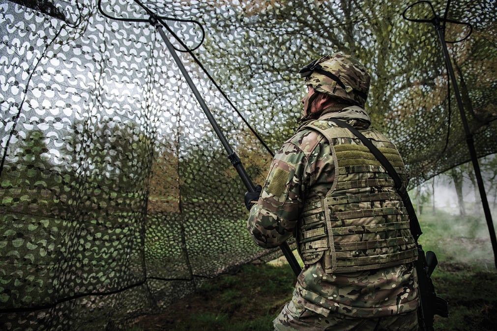 Les filets de camouflage de Solarmtex rendent hommes et matériels pratiquement indétectables y compris par les drones dont l'utilisation se généralise dans les conflits armés, à l’instar de l’Ukraine.