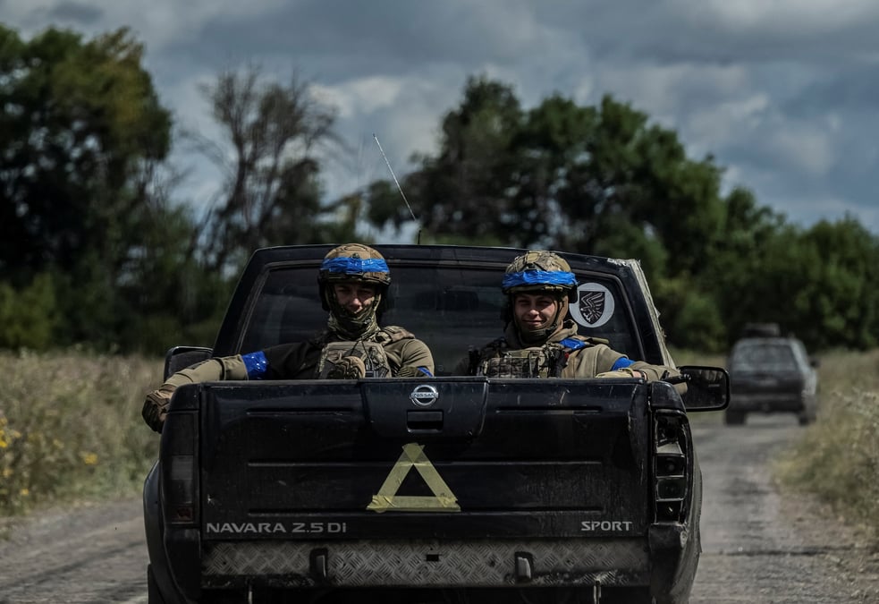 Un vehicule militaire ukrainien pres de la frontiere russe
