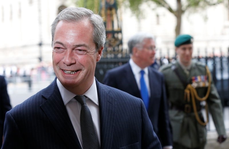 Nigel farage reste a la tete de l'ukip