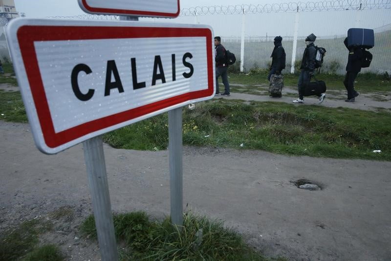 Majorite et gouvernement veulent deminer le debat sur l'immigration