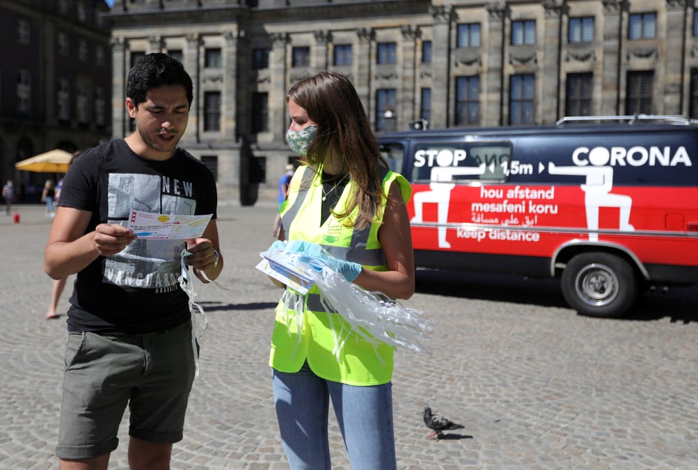 Coronavirus: les pays-bas durcissent les regles sociales