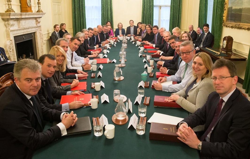 Un remaniement pour rien, juge la presse britannique