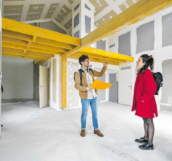Visite d'un appartement « capable » dans le quartier Brazza à Bordeaux.