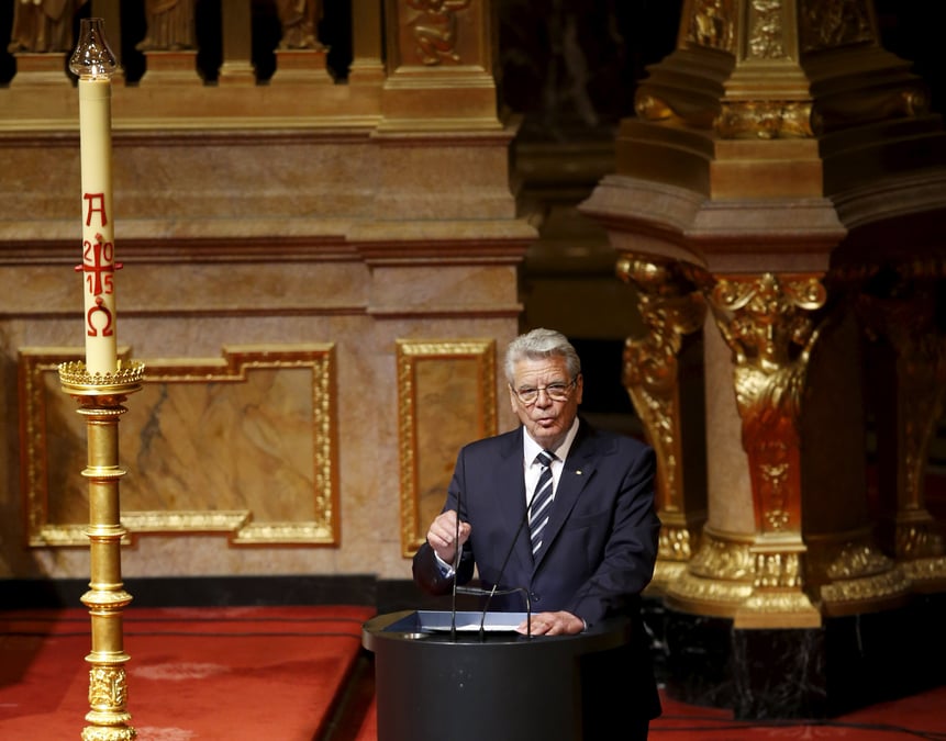 Le president allemand n'exclut pas des reparations pour la grece
