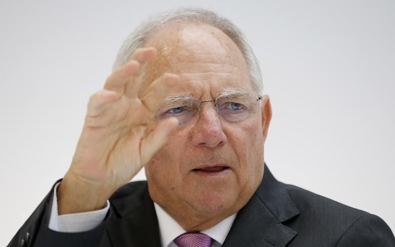 Schauble voudrait reequilibrer le role de la commission europeenne