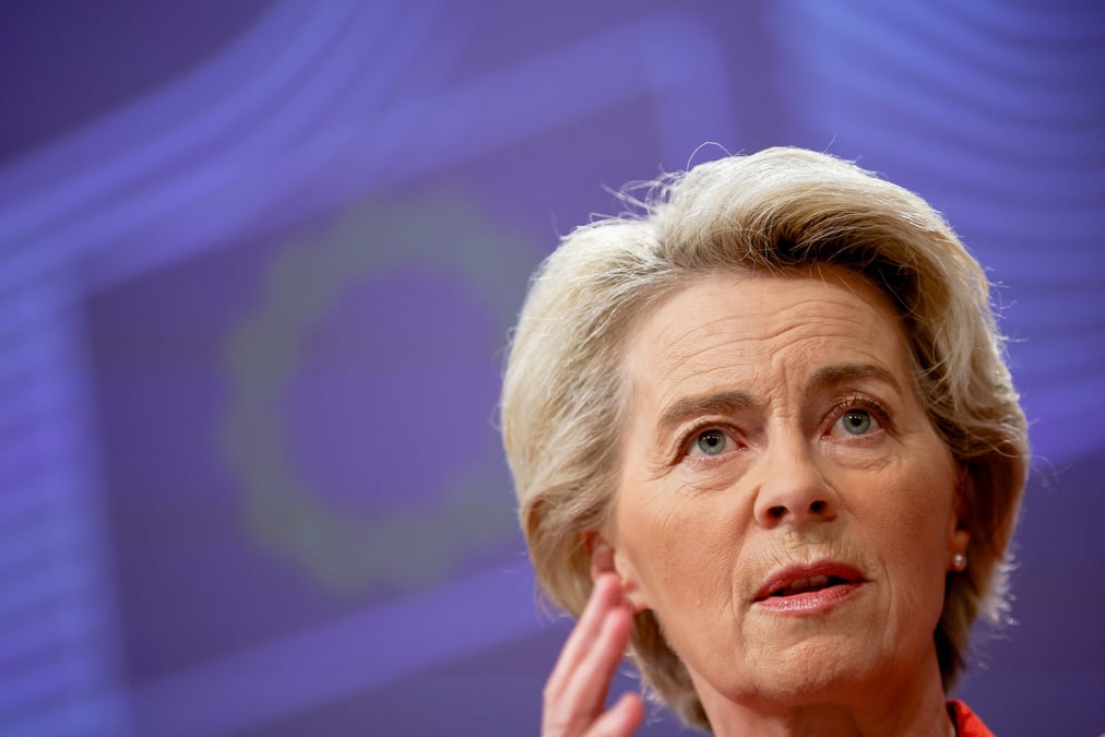 Photo de la presidente de la commission europeenne, ursula von der leyen