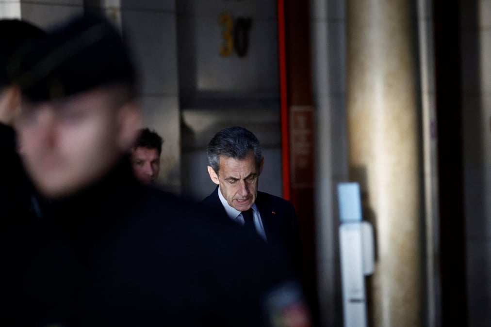 Nicolas sarkozy, dans un tribunal parisien