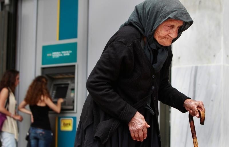 Athenes pourrait lever son controle des capitaux cette annee