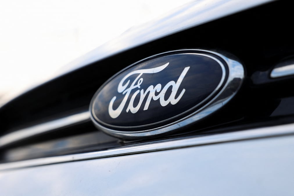 Les constructeurs automobiles américains, comme Ford, ont obtenu une exemption d’un mois des droits de douane sur les véhicules en provenance du Canada et du Mexique.