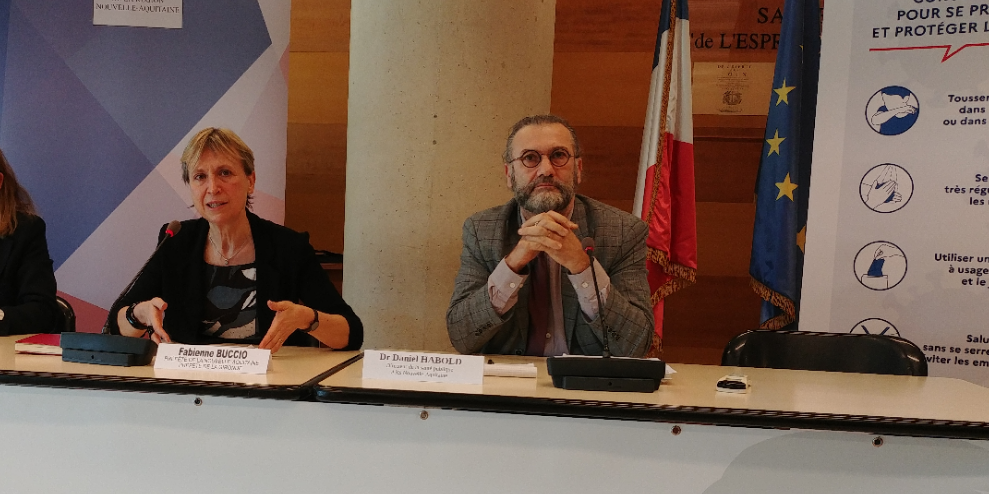 Fabienne Buccio, préfète de région, et Daniel Habold, directeur de la santé publique à l'ARS, le 13 mars 2020.