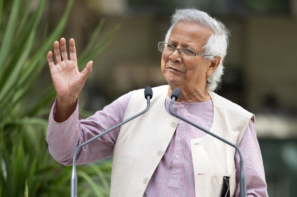 Muhammad Yunus, le nouvel homme fort du Bangladesh, ne tolérera « aucune tentative visant à perturber la chaîne mondiale d'approvisionnement en vêtements ».