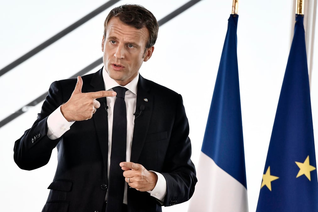 Premier test dans la rue pour emmanuel macron