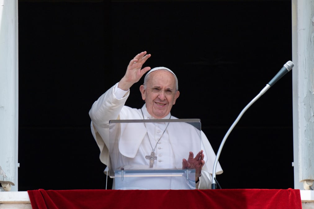 Le pape francois en bonne sante apres son operation du colon