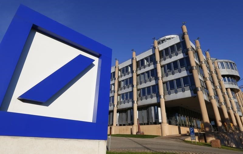 Deutsche Bank défend en AG son augmentation de capital 