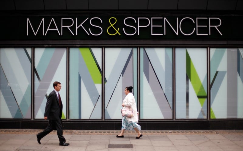 Premiere hausse du benefice annuel de marks & spencer en quatre ans