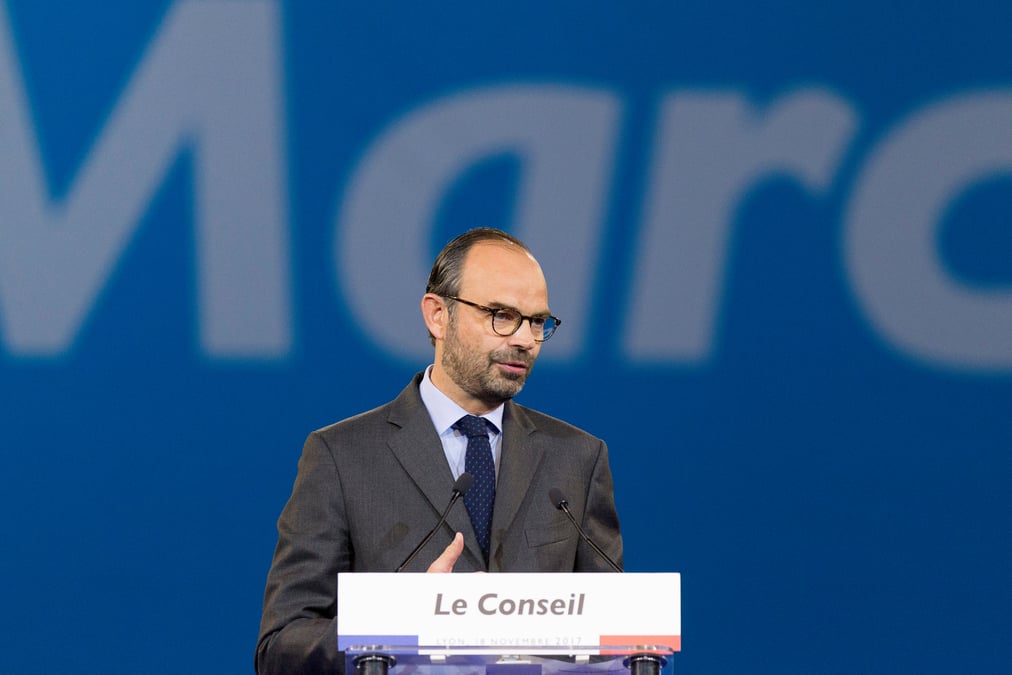 Philippe pret a baisser encore le cout du travail