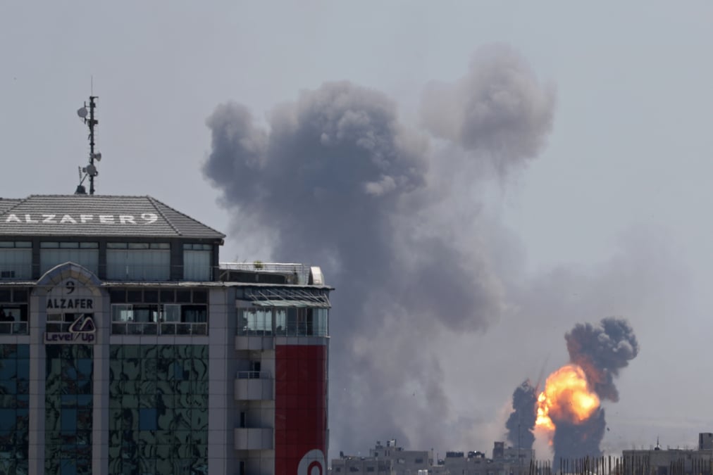 Raids aeriens israeliens a gaza apres des tirs de roquettes