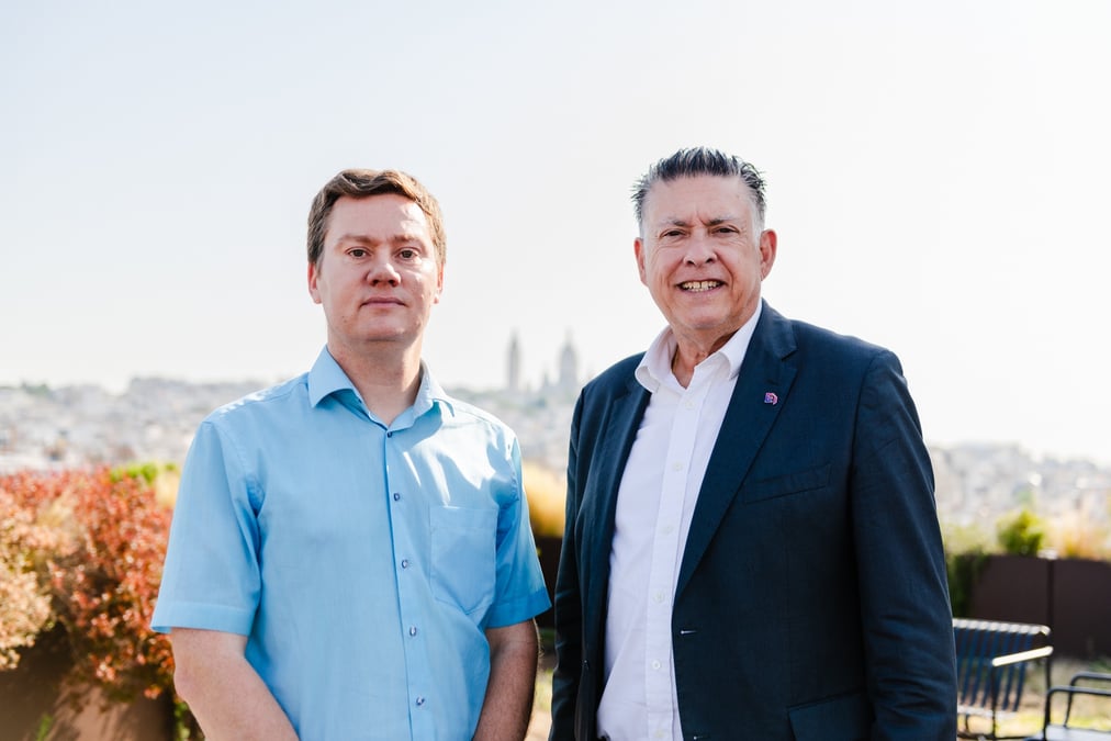 De gauche à droite: Marc Pélissier, président de la fédération des usagers des transports en Île-de-France et Daniel Weizmann, patron du Medef IDF.