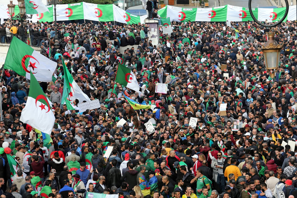 Algerie: les partisans du changement fetent le 1er anniversaire de leur mobilisation