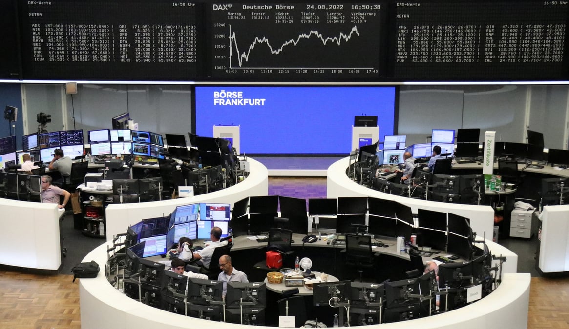 L'europe poursuit son rebond en attendant powell