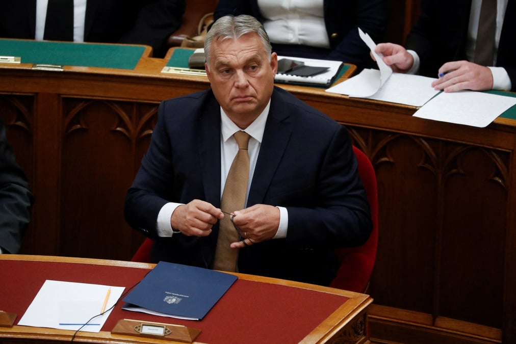 Le parlement hongrois se reunit pour la session d'automne, a budapest