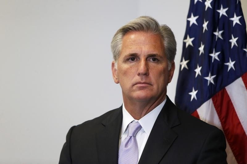 Kevin mccarthy favori pour prendre la presidence de la chambre americaine des representants