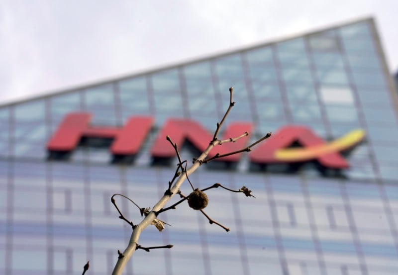 Hna group entend rester un actionnaire majeur de deutsche bank