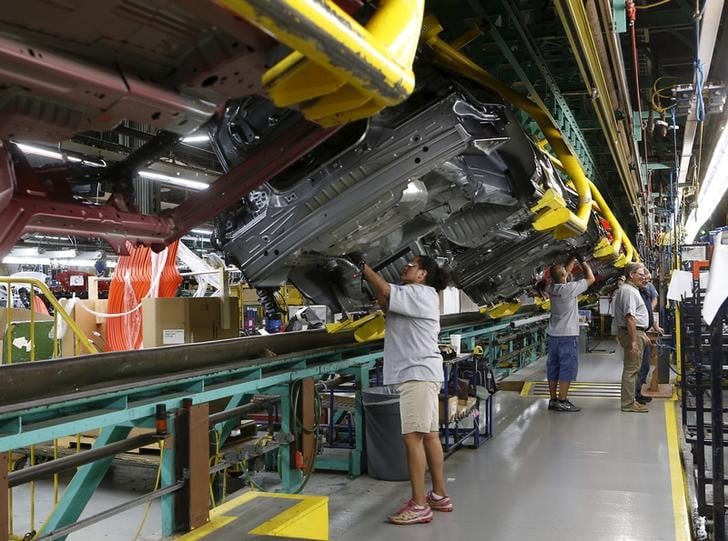 Le secteur prive a cree un peu plus d'emplois que prevu aux usa