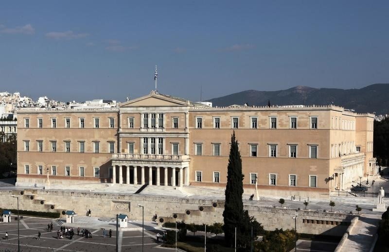 Deuxieme tour de l’election presidentielle pour les deputes grecs