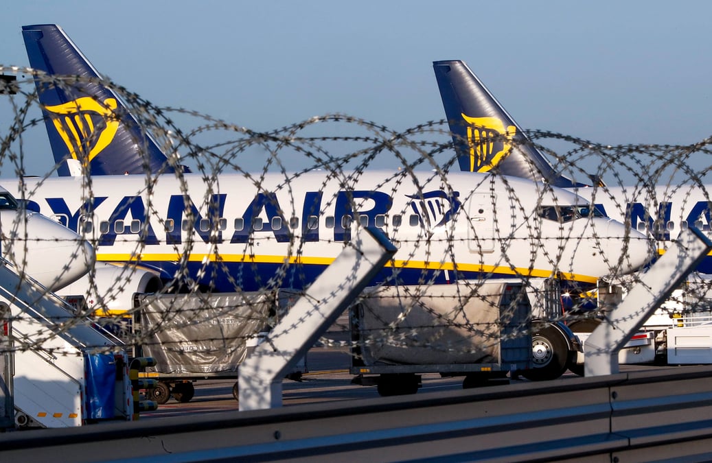 Ryanair pourrait reviser ses capacites si la greve persiste