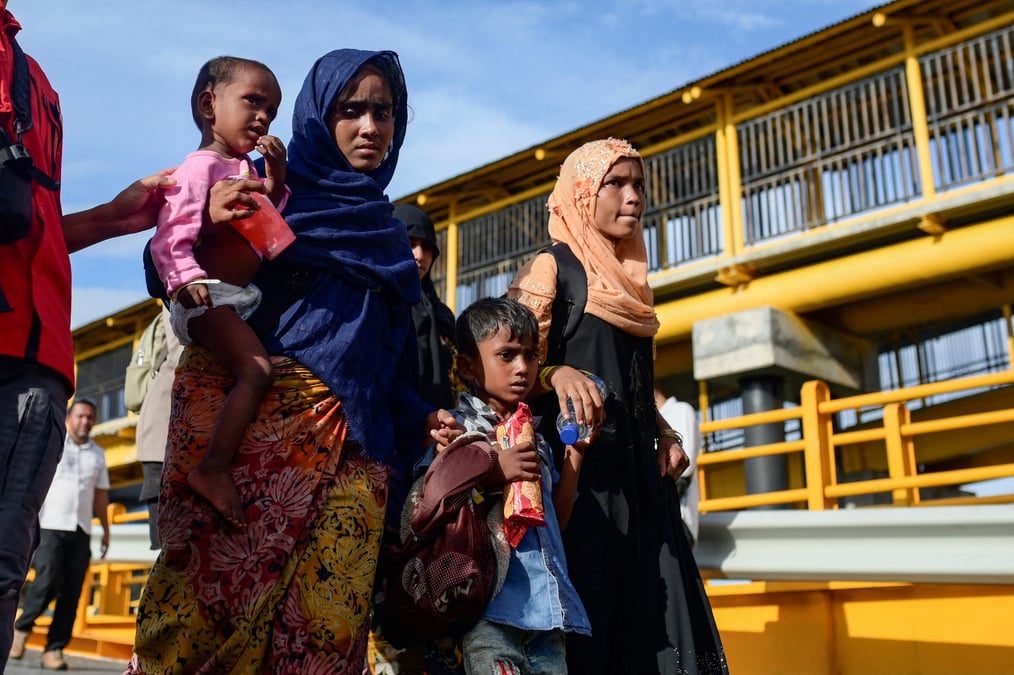 Des musulmans rohingyas arrivent en indonesie