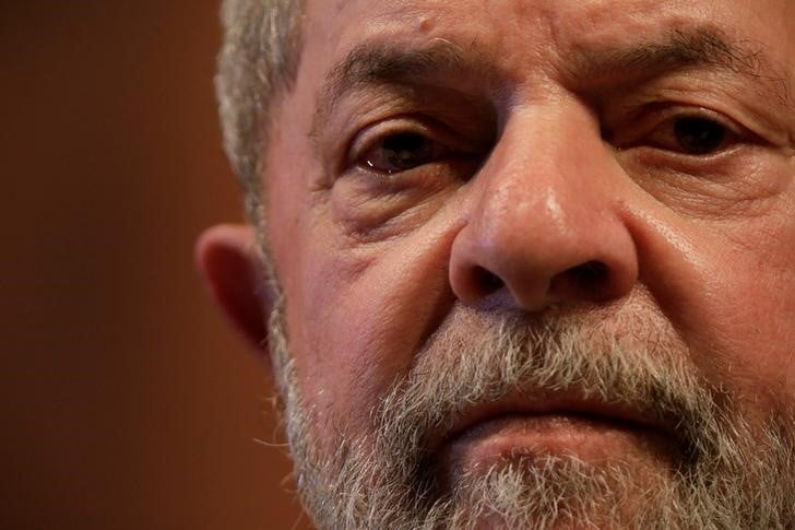 Lula interdit de sortie de territoire par un tribunal bresilien