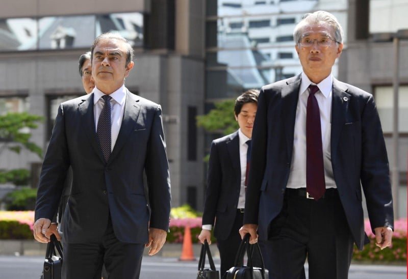 Le principal avocat de carlos ghosn au japon demissionne