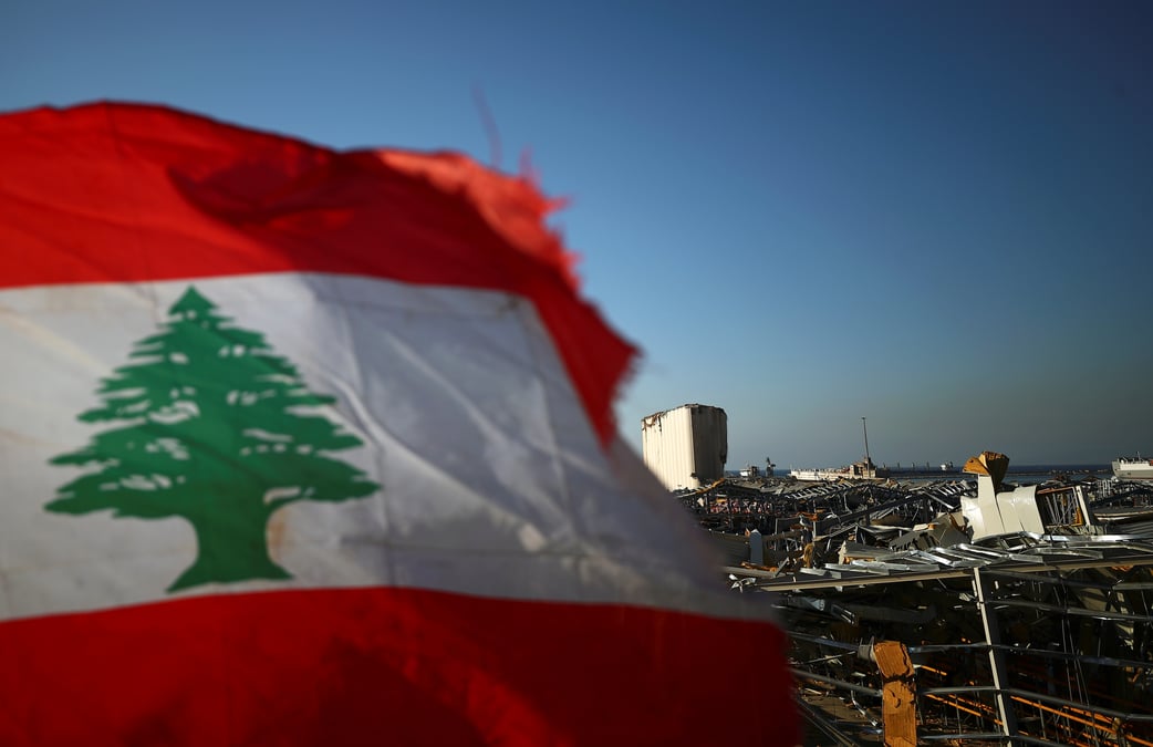 Liban: la france va mobiliser 100 millions d'euros et 500.000 doses de vaccins anti-covid