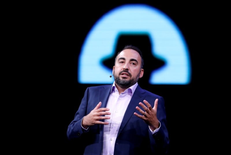 Depart du chef de la securite de facebook