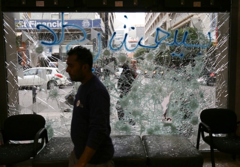 Heurts a beyrouth entre manifestants et forces de l'ordre