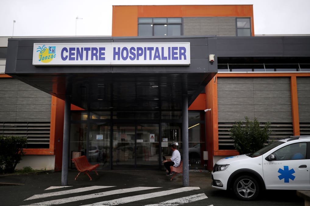Coronavirus: nouvelle baisse des hospitalisations en france