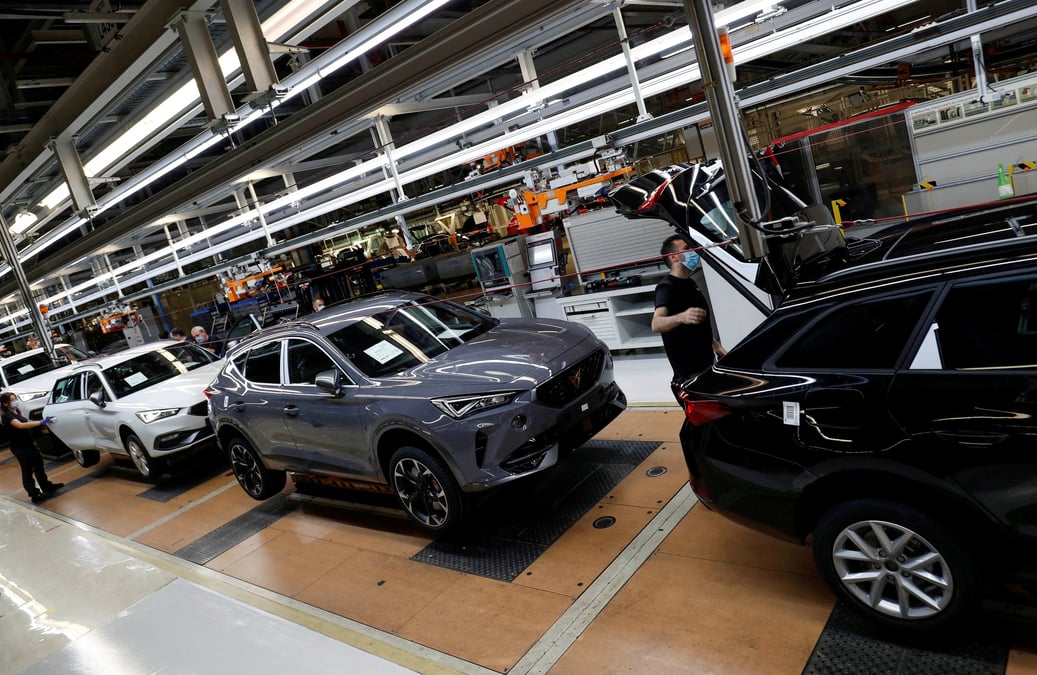 Le gouvernement américain a annoncé ce jeudi accorder 1,7 milliard de dollars de subventions au secteur automobile.