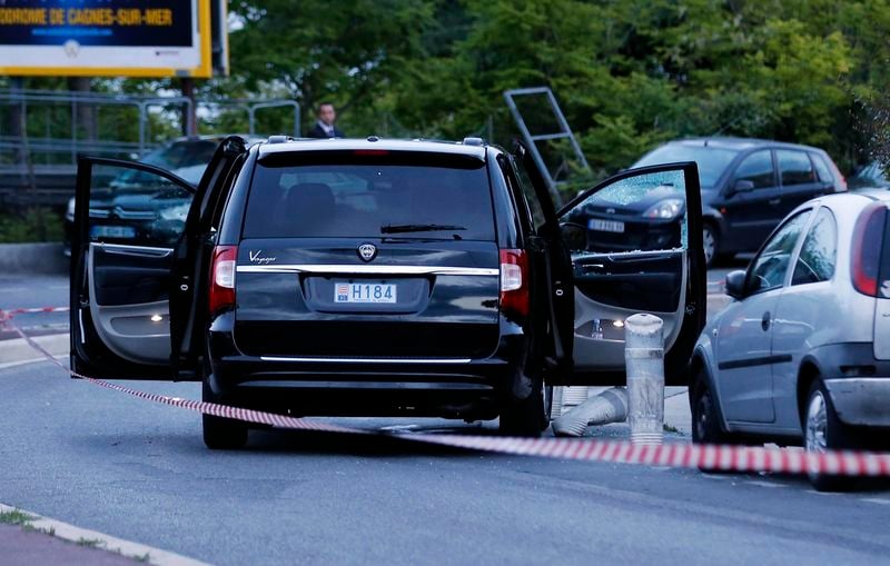 Deux blessés par balles devant un hôpital à Nice