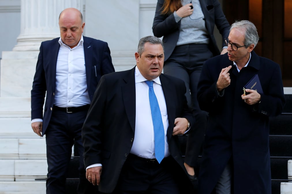 Demission du ministre grec de la defense a propos de la macedoine