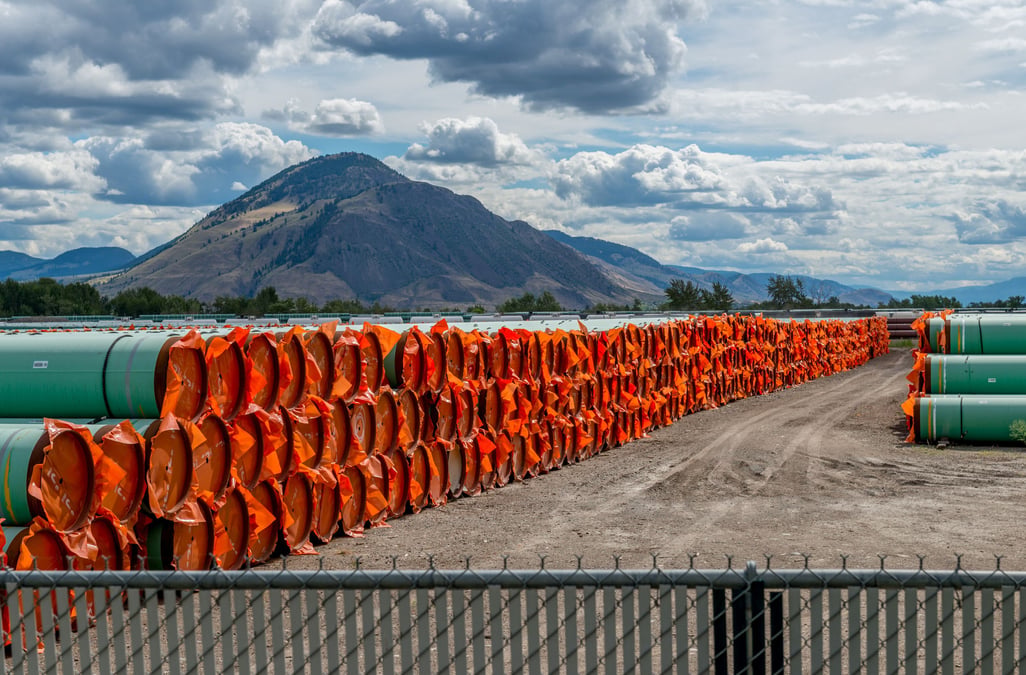 L'oleoduc conteste trans mountain franchit une nouvelle etape au canada