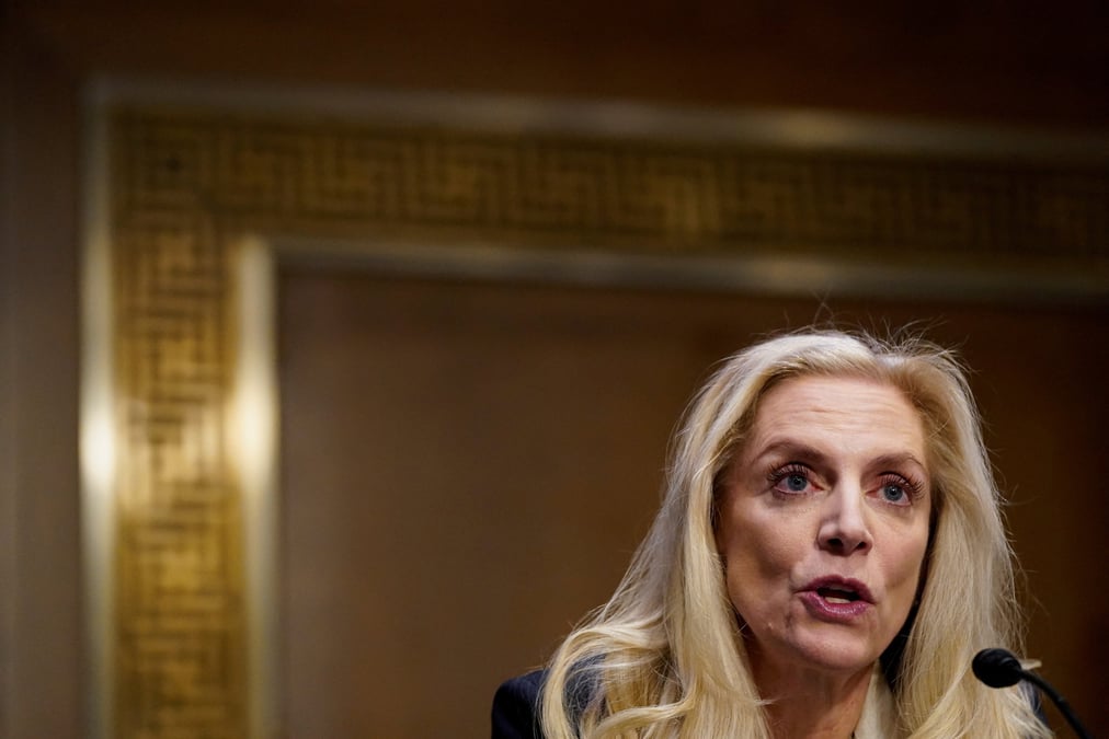 Etats-unis: brainard de la fed juge difficile une pause sur les taux en septembre
