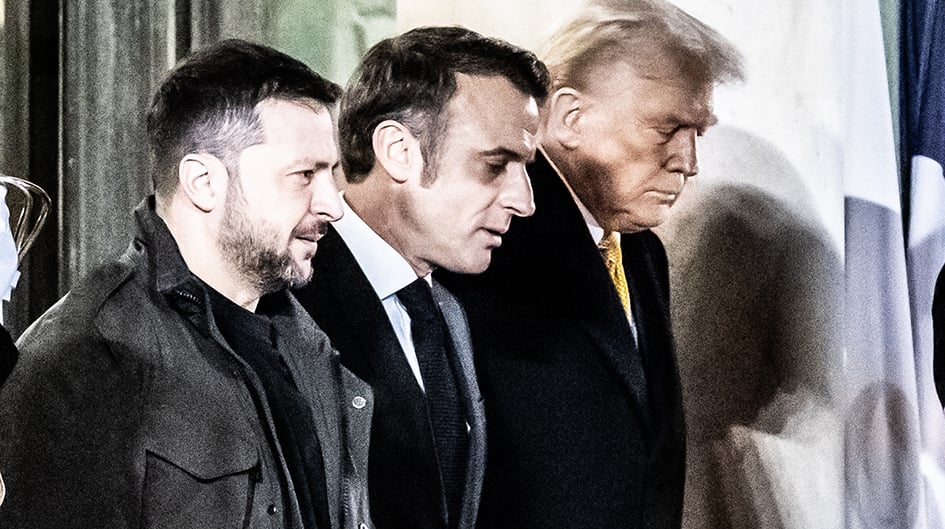 Volodymyr Zelensky, Emmanuel Macron et Donald Trump, le 7 décembre 2025 à l’Élysée en marge de la cérémonie à Notre-Dame.