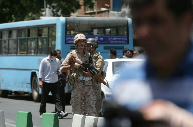La police iranienne annonce l'arrestation de cinq suspects