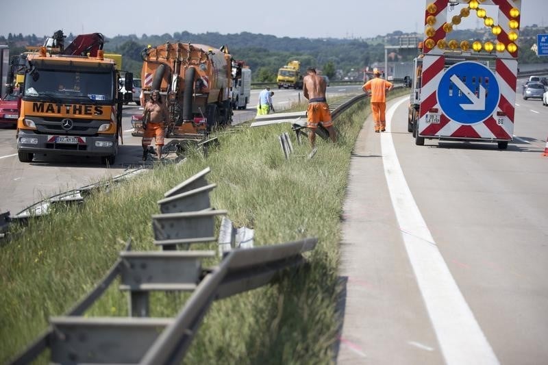 Feu vert des europeputes a l’ecall, un systeme d’appel d’urgence automatique dans les voitures