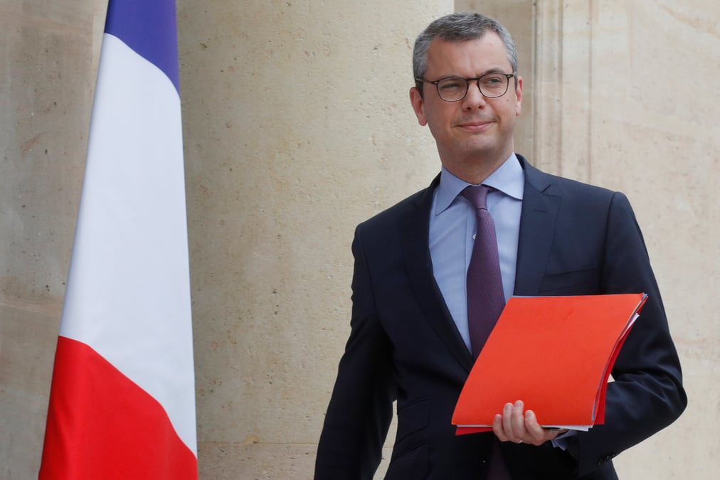 Kohler "conserve la confiance" de macron, selon griveaux