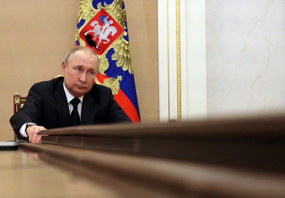 Les sanctions visant la russie affaiblissent l'occident, dit poutine
