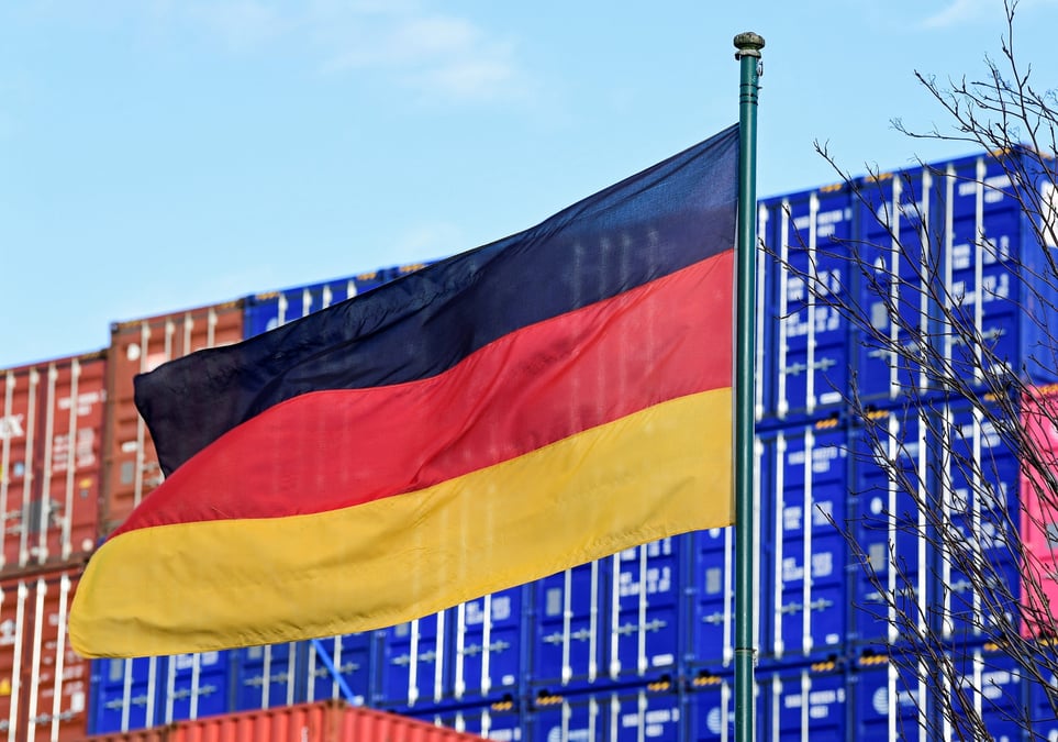 Deux instituts économiques allemands ont relevé leurs prévisions de croissance pour la première économie européenne cette année.