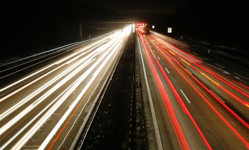 L'Etat signe les nouveaux contrats de plans avec APRR et AREA